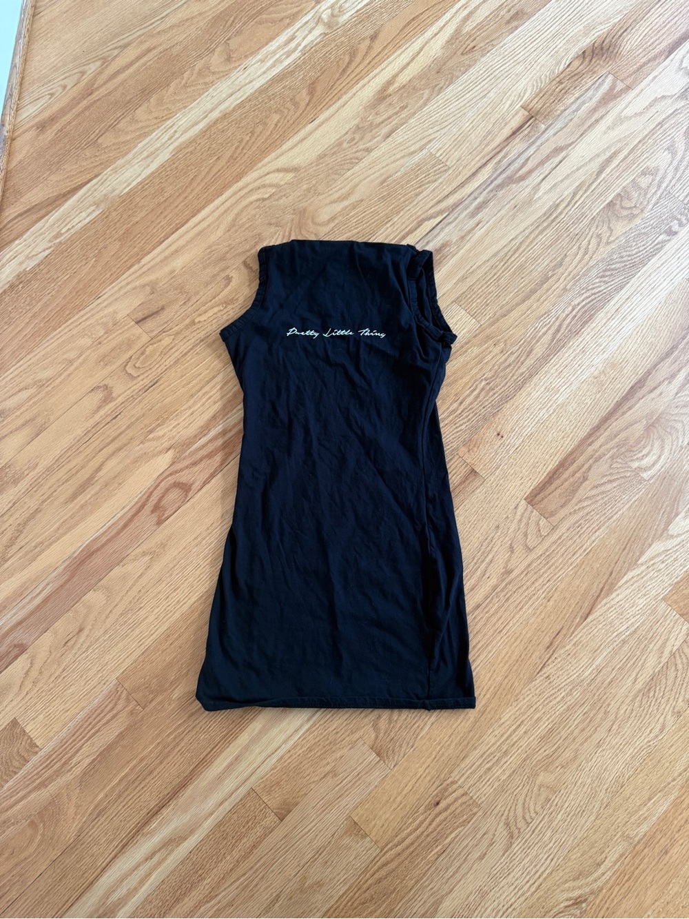 Pretty little thing mini dress straight neck